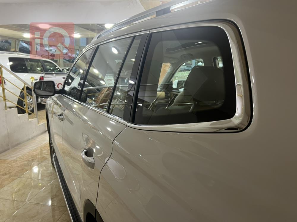 ئێم جی RX8